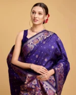 Women Floral Print Saree - Image 4